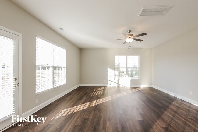 Foto del edificio - 12824 Cathy Ct