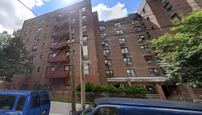 Building Photo - 41-42-42 Elbertson St