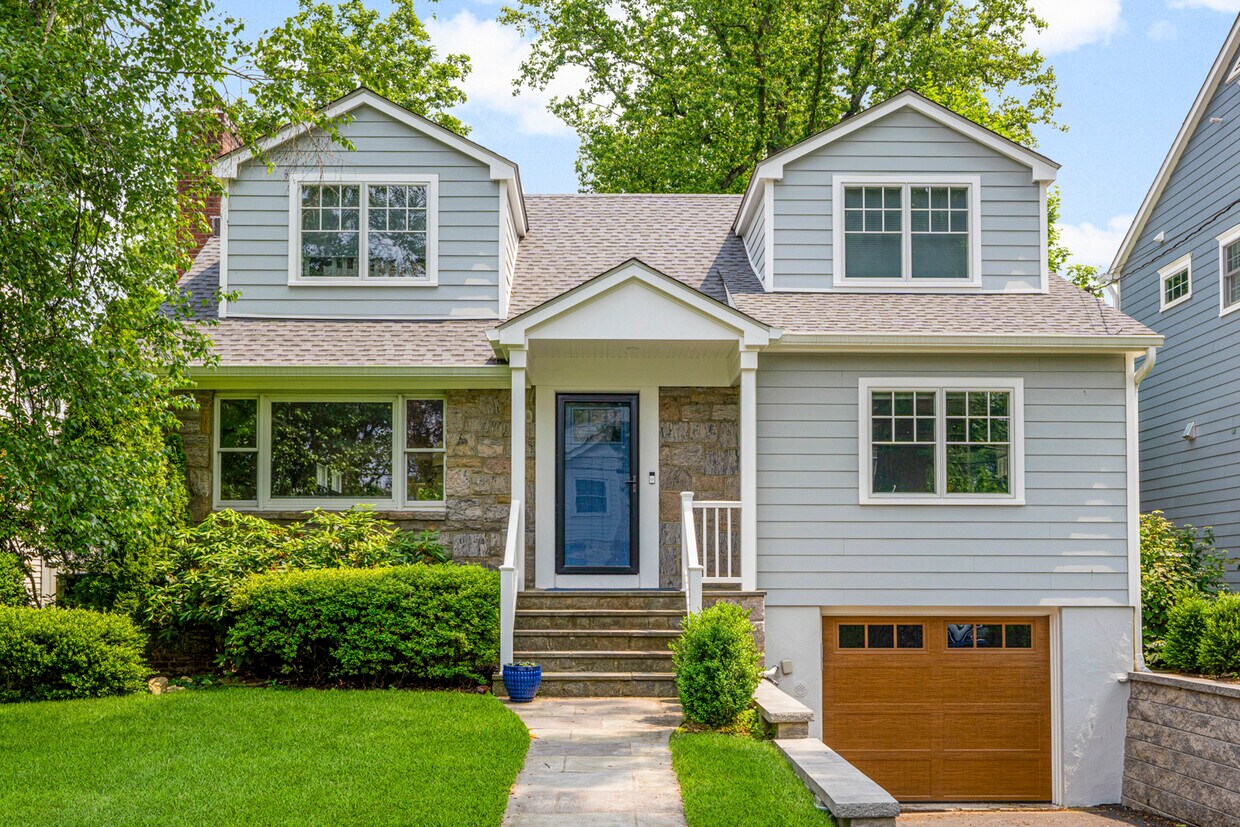 Photo - 42 Iselin Terrace (Larchmont, NY)