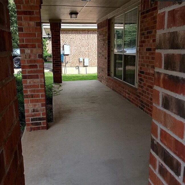 Building Photo - 11616 Fletcher Hall Ln