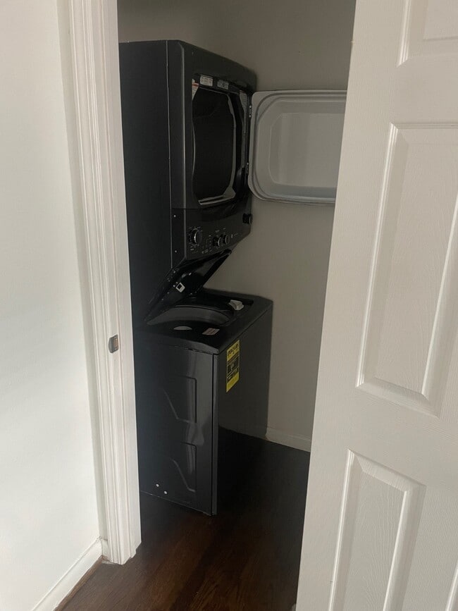 Foto del edificio - 5102 Academy St