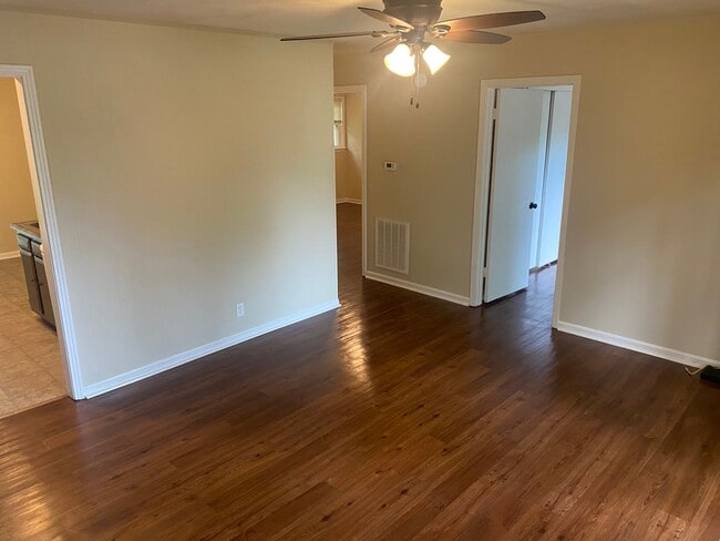 Building Photo - 1316 Diuguid Dr