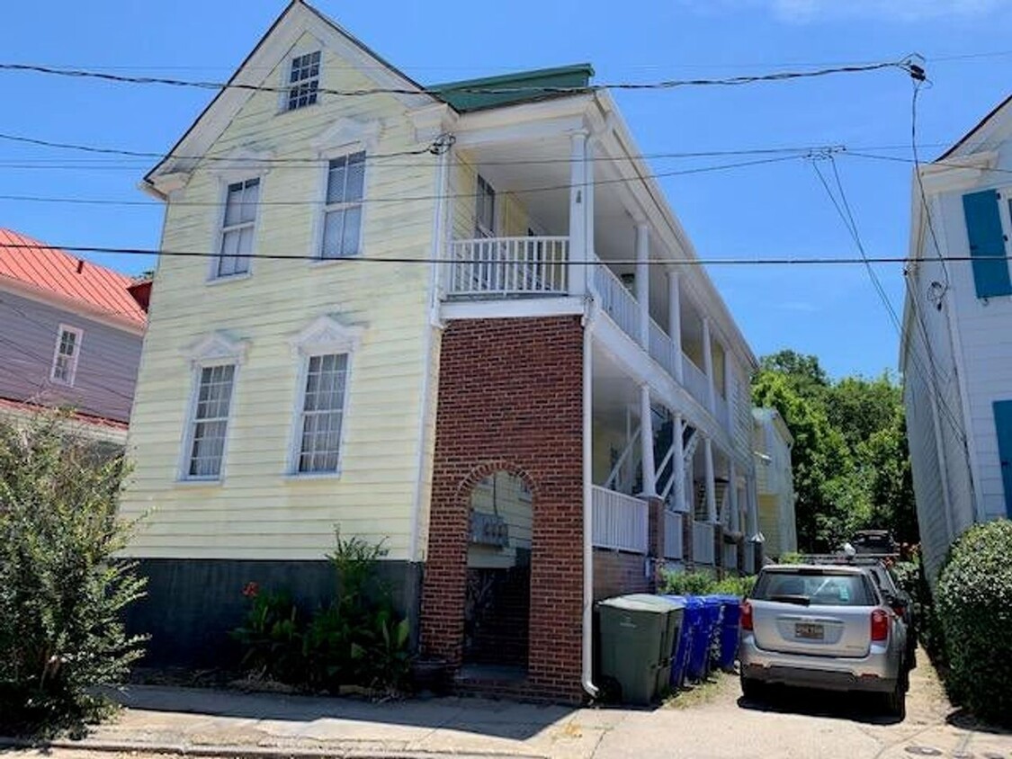 Primary Photo - Downtown Charleston Apartment!