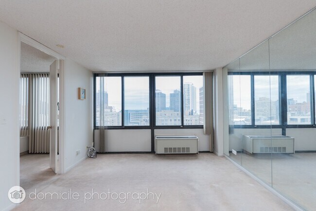 Foto del edificio - 2754 N HAMPDEN Ct