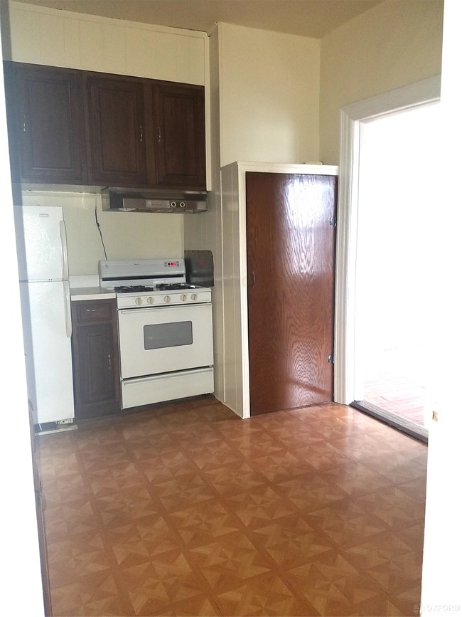 Building Photo - 403 Saint Barnabas Pl