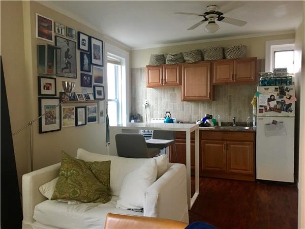 Primary Photo - 227 Berry St