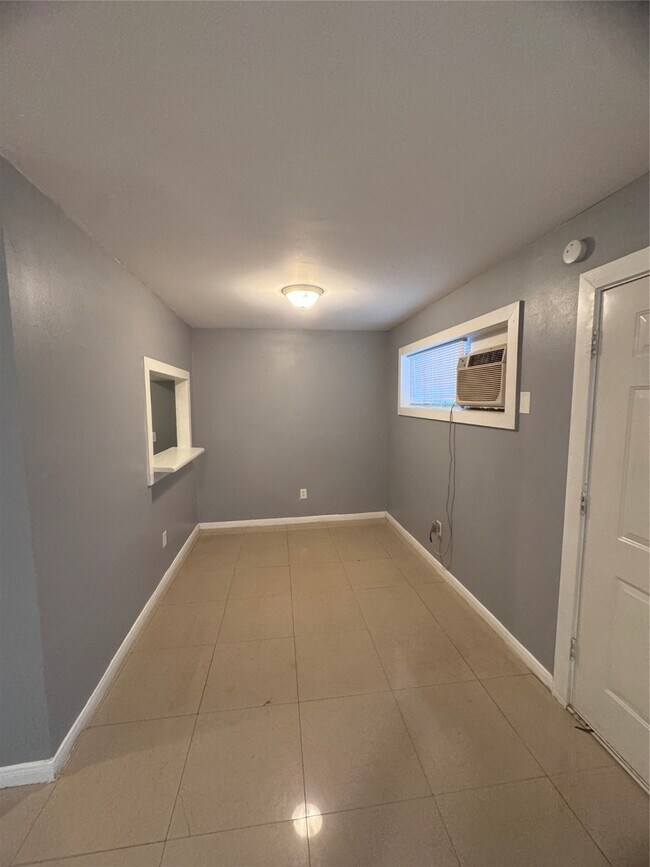 Foto del edificio - 4807 Mallow St