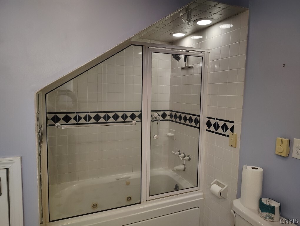 Building Photo - 186 Westfield Rd