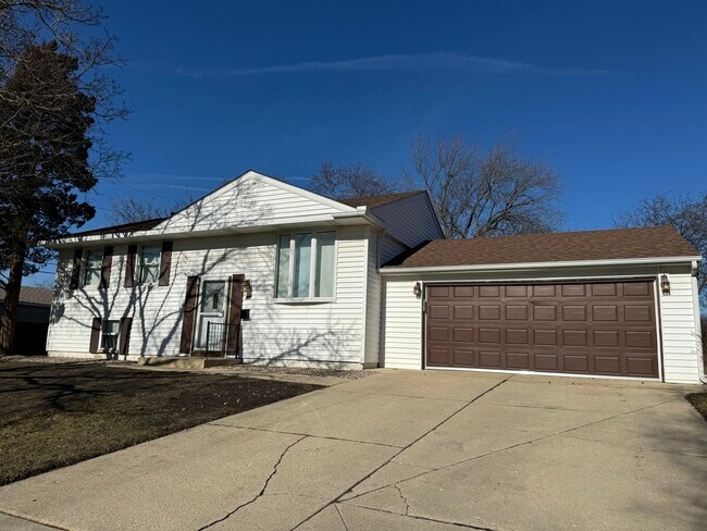 Foto del edificio - 714 Woodland Heights Blvd