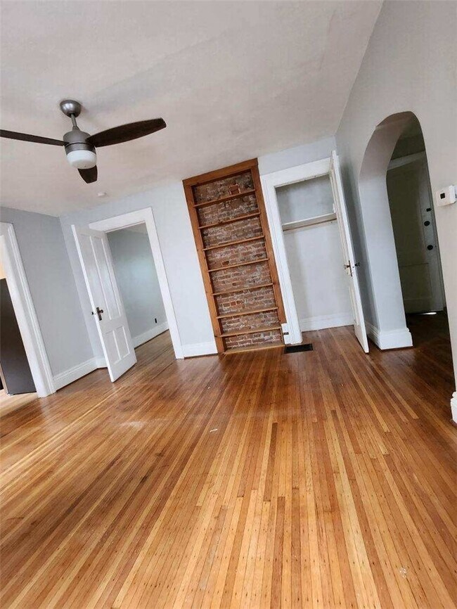 Foto del edificio - 176 Linden St