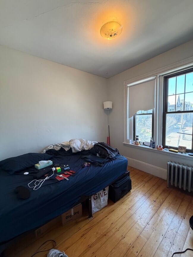 Building Photo - 172 St Alphonsus St