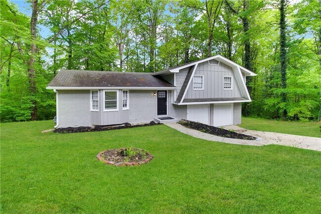 Building Photo - 3585 Ale Cir