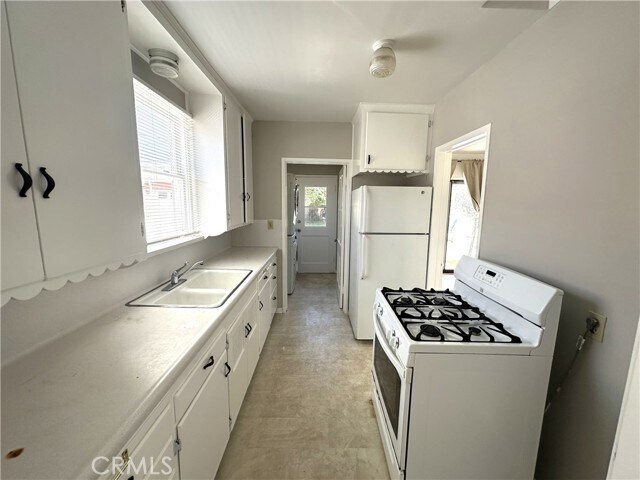 Foto del edificio - 409 W Ellis Ave