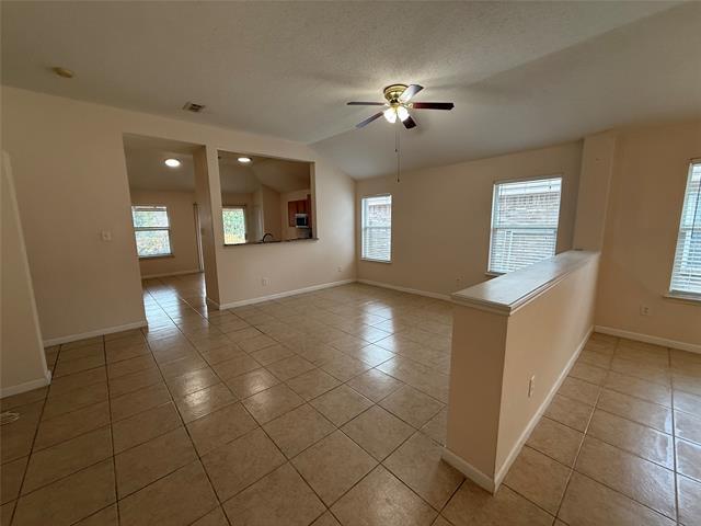 Building Photo - 908 Hems Ln