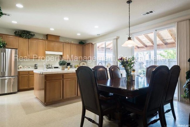 Building Photo - 5013 Gold River Ct