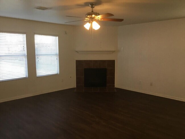 Building Photo - 10606 Solera Ln