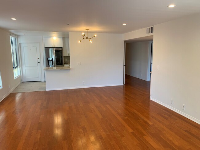 Foto del edificio - 10307 Missouri Ave