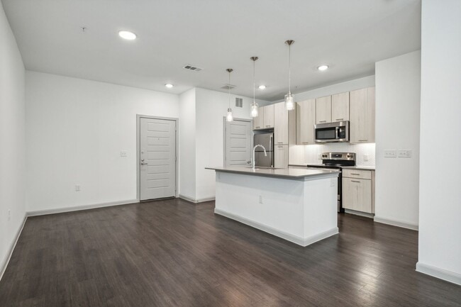 Interior Photo - Beacon on Westmoreland