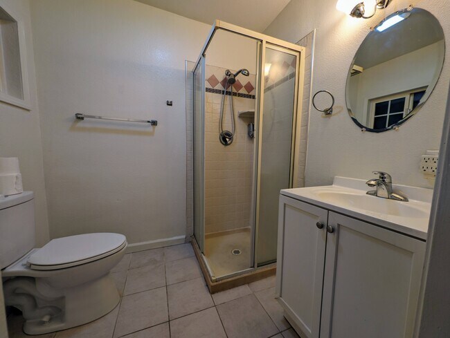 Building Photo - 4879 Boone Dr