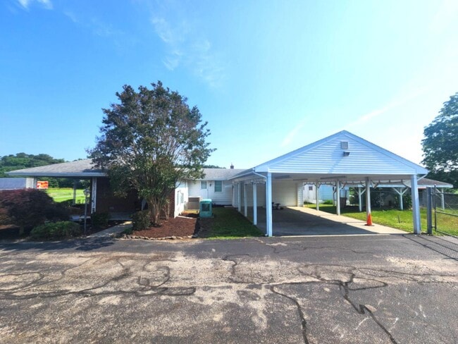Building Photo - 30317 Marva Rd