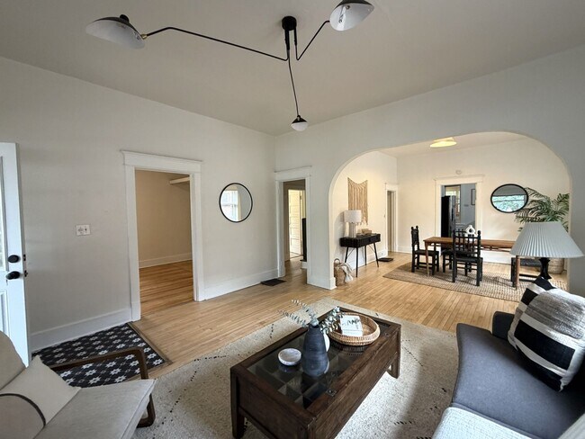 Foto del edificio - 604 S Meldrum St