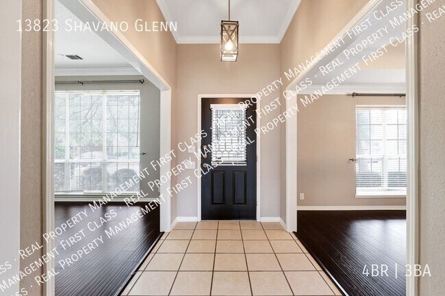 Building Photo - 13823 Shavano Glenn