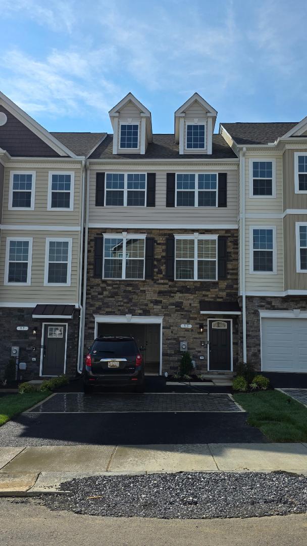 Building Photo - 95 Potomac Ct