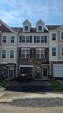 Building Photo - 95 Potomac Ct