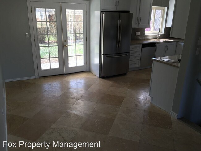 Foto del edificio - 5 br, 3 bath House - 9662 West 63rd Place