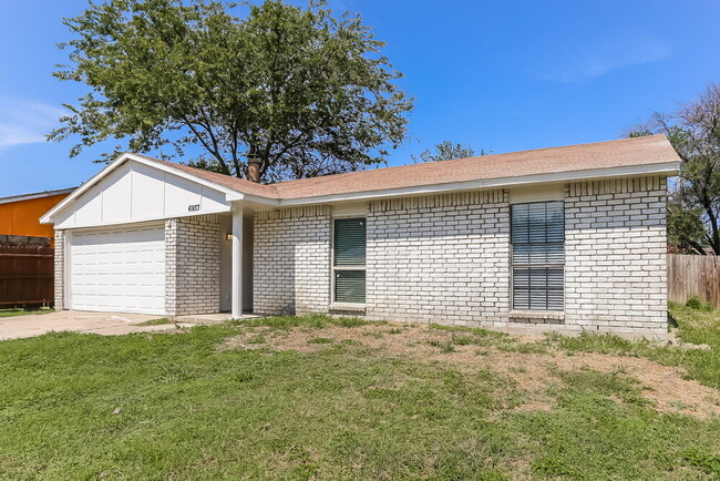 Building Photo - 6933 Sandstone Ct