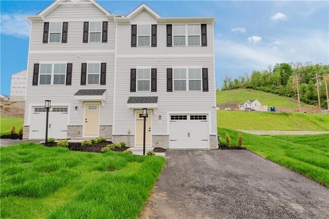 Building Photo - 157 White Oak Dr