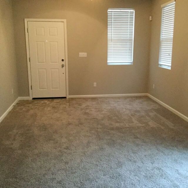 Foto del edificio - House For Rent in Modesto