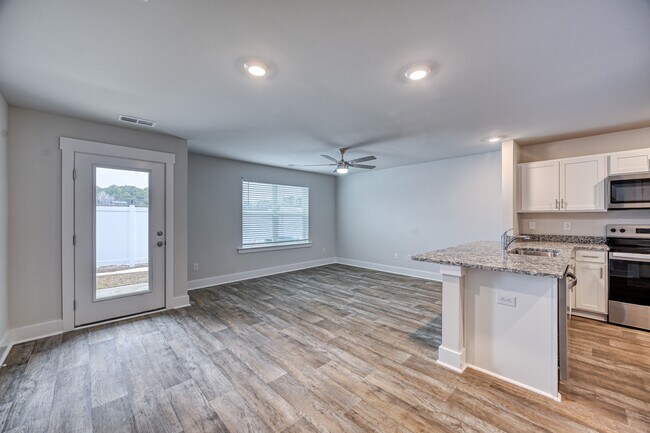 Foto del edificio - 103 S Grassland Rd