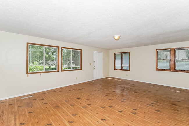 Building Photo - Coming Soon!! 2 Bedroom, 1 Bathroom House ...