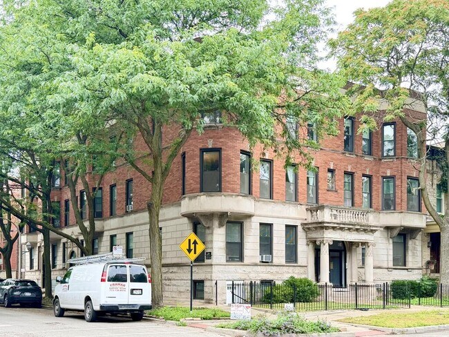Foto del edificio - 844 W George St