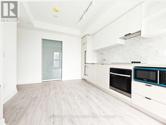 Photo du bâtiment - 252 Church St