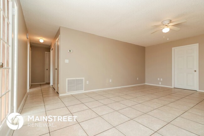 Foto del edificio - 9185 Chase St