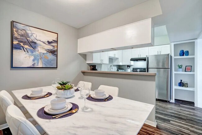 Foto del edificio - Lifestyle Convenience Meets Natural Beauty