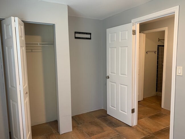 Building Photo - 2228 2nd Ave E