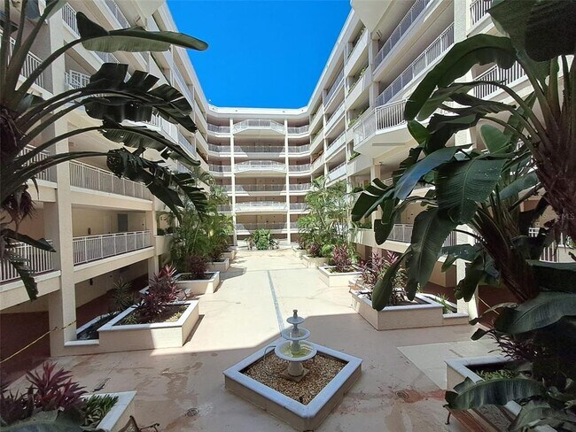 Building Photo - 3730 Cadbury Cir