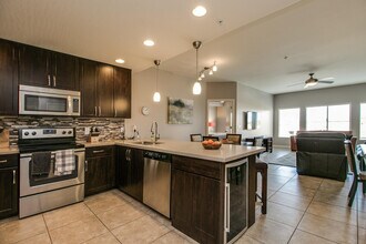 Building Photo - 5450 E Deer Valley Dr