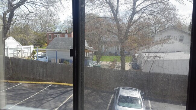 Building Photo - 146 Springside Ave