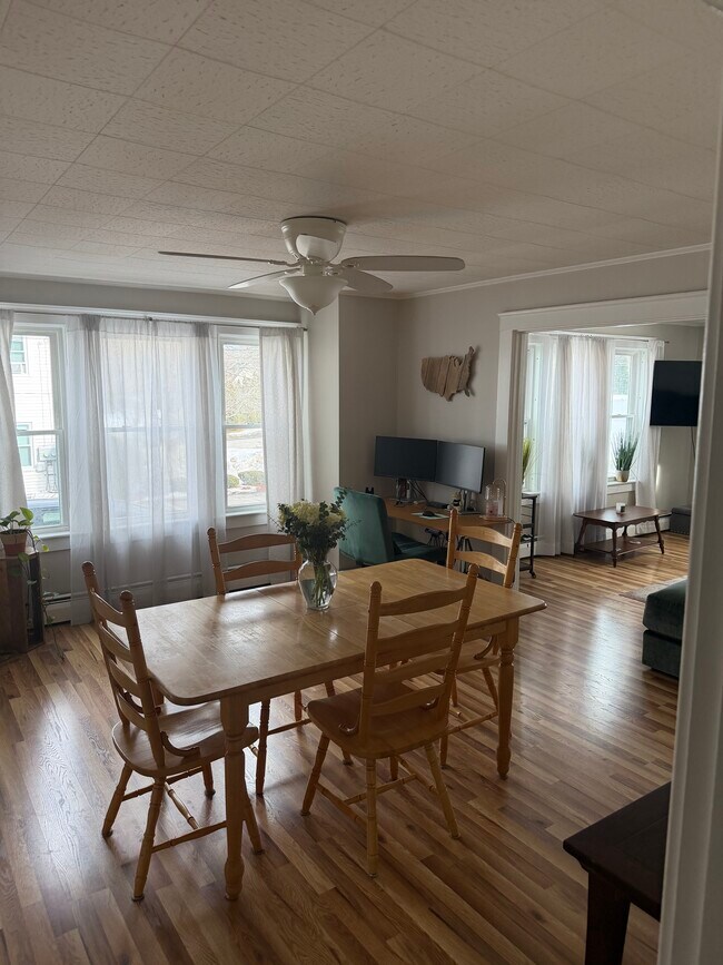 Foto del edificio - 1 Fowell Ave