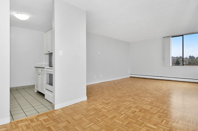 Building Photo - Hollyburn Plaza