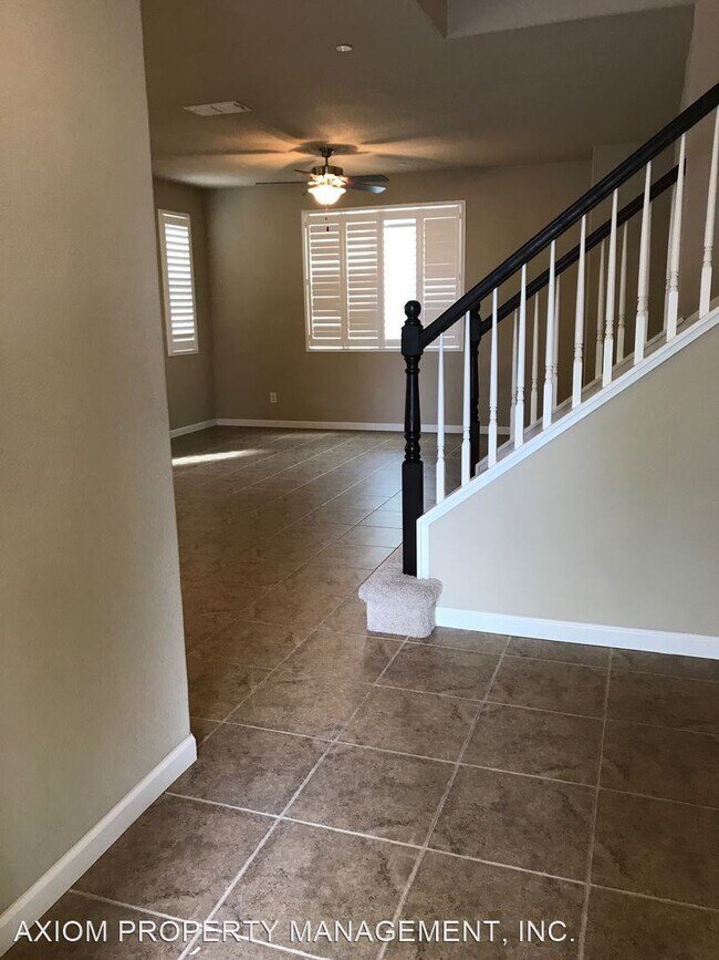 Building Photo - 4 br, 3.5 bath House - 35 E Street