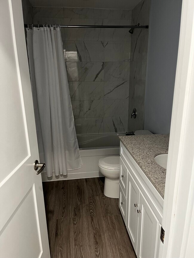 Deuxième salle de bain - 58 Oxley Dr