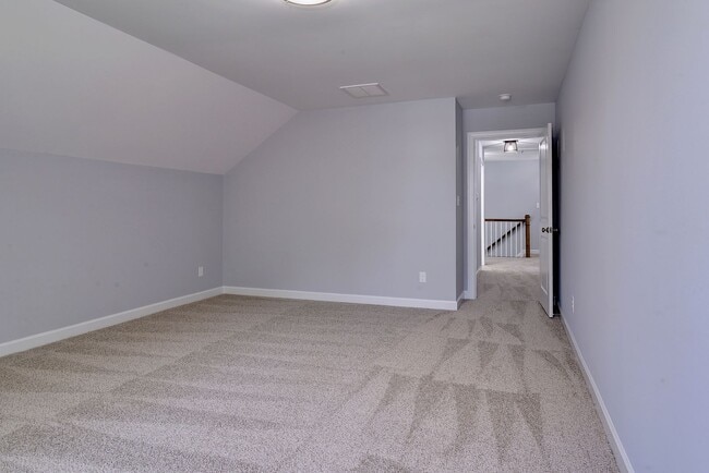 Building Photo - 718 Poquoson Ave