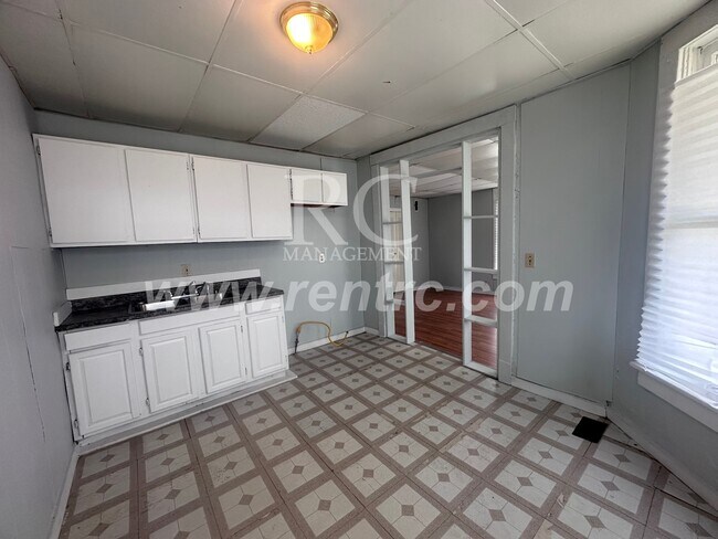 Foto del edificio - 1135 Jackson-