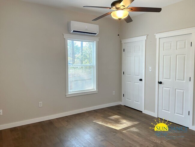 Foto del edificio - Lovely 1 Bedroom Home in Navarre
