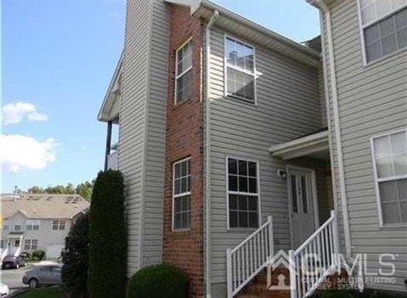 Primary Photo - 286 Vasser Dr